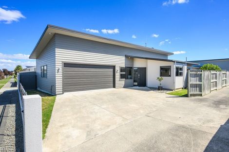 Photo of property in 59 Rosalie Terrace, Kelvin Grove, Palmerston North, 4414