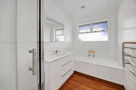 Photo of property in 3a Waimea Street, Westown, New Plymouth, 4310