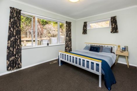 Photo of property in 74 Elmslie Road, Pinehaven, Upper Hutt, 5019