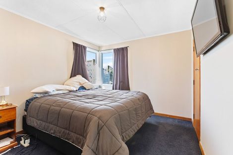 Photo of property in 16 Cumming Street, Okato, 4335