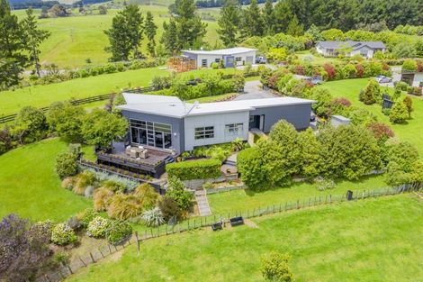 Photo of property in 32 Oakland Lane, Shannon, Palmerston North, 4474