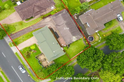 Photo of property in 2/98 Mirrabooka Avenue, Botany Downs, Auckland, 2010