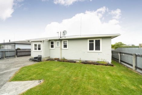 Photo of property in 19 Pembroke Street, Highbury, Palmerston North, 4412