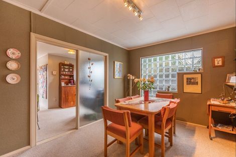 Photo of property in 76 Meeanee Quay, Westshore, Napier, 4110