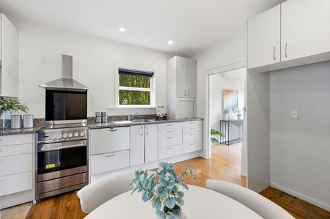 Photo of property in 44 Wellesley Road, Mangere Bridge, Auckland, 2022