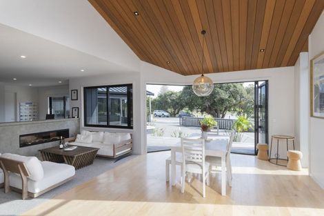 Photo of property in 1 Rutene Road, Kaiti, Gisborne, 4010