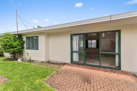 Photo of property in 1/11 Mckee Avenue, Fenton Park, Rotorua, 3010