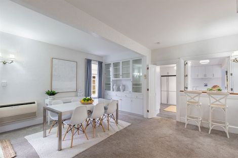 Photo of property in 24 Snowdon Road, Fendalton, Christchurch, 8052