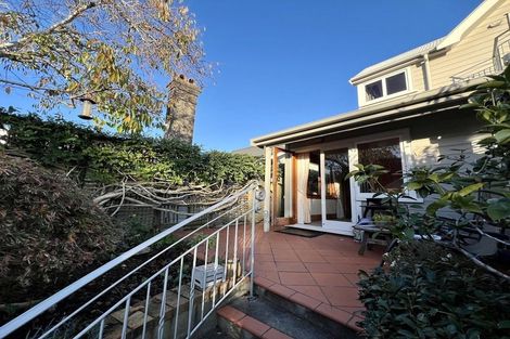Photo of property in 2/9 King Edward Parade, Devonport, Auckland, 0624