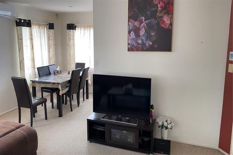 Photo of property in 1/25 Glenlea Place, Flat Bush, Auckland, 2019