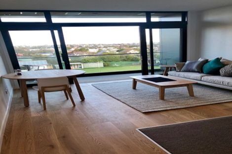 Photo of property in Frank Sargeson Apts, 206/74 Anzac Street, Takapuna, Auckland, 0622