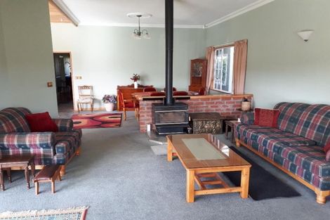 Photo of property in 102 Huntly Road, Outram, 9073