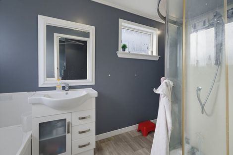 Photo of property in 42 Parenga Street, Wainuiomata, Lower Hutt, 5014