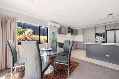 Photo of property in 9 Jomard Terrace, Northcross, Auckland, 0632