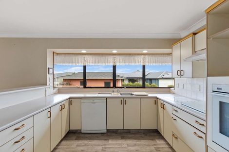 Photo of property in 5 Wanganui Road, Marton, 4710