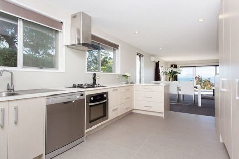 Photo of property in 2/54 Belleview Terrace, Mount Pleasant, Christchurch, 8081