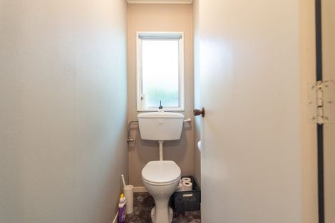 Photo of property in 34a Geraldine Crescent, Cloverlea, Palmerston North, 4412