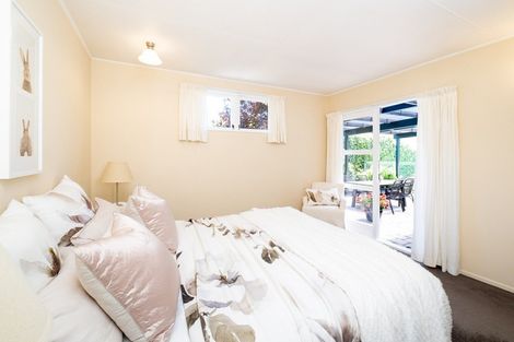 Photo of property in 10 Gillean Street, Havelock North, 4130
