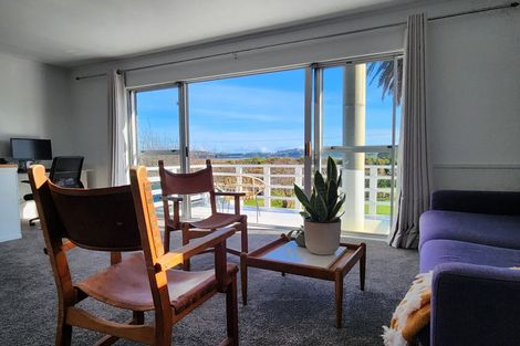 Photo of property in 25 Paekakariki Hill Road, Pauatahanui, Porirua, 5381