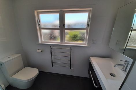 Photo of property in 2/48a Northboro Road, Belmont, Auckland, 0622