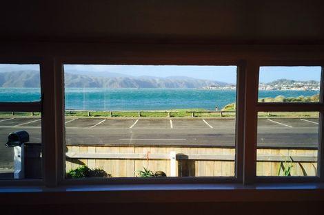 Photo of property in 221 Marine Parade, Seatoun, Wellington, 6022