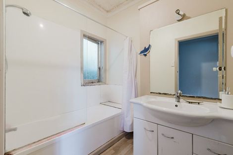 Photo of property in 374 College Street, Hokowhitu, Palmerston North, 4410