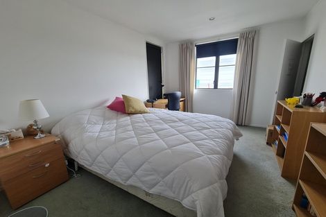 Photo of property in Maddison Apartments, 3/6d Queen Street, Palmerston North, 4410