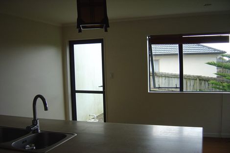 Photo of property in 3 Coventry Way, Long Bay, Auckland, 0630