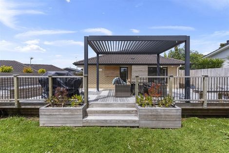 Photo of property in 2 Anna Lane, Glen Eden, Auckland, 0602