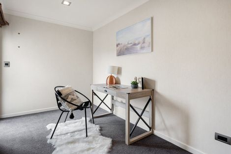 Photo of property in 30 Sandwich Road, St Andrews, Hamilton, 3200