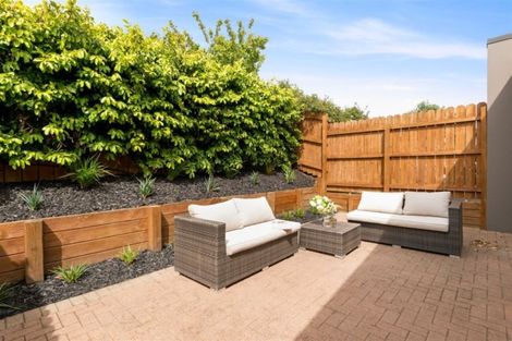 Photo of property in 14 Nagle Place, Golflands, Auckland, 2013