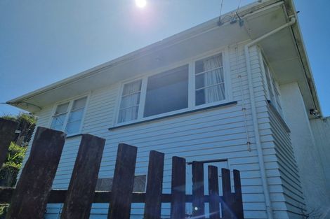 Photo of property in 57 Salford Street, Newlands, Wellington, 6037