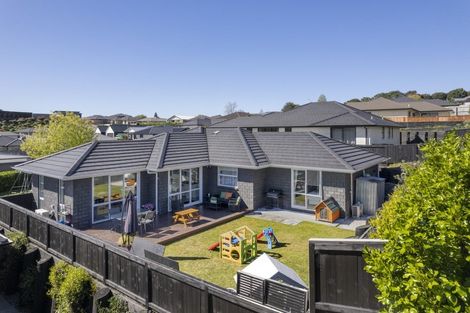 Photo of property in 17 Ballintoy Park Drive, Welcome Bay, Tauranga, 3175