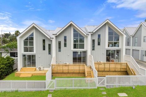 Photo of property in 10c Clensmore Place, Torbay, Auckland, 0630