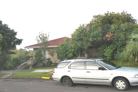 Photo of property in 31 Calman Place, Chatswood, Auckland, 0626