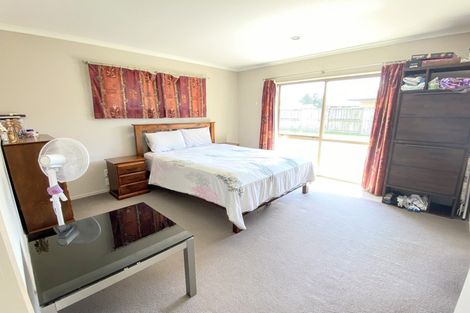 Photo of property in 63 Farringdon Avenue, Rototuna North, Hamilton, 3210