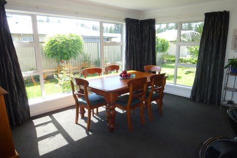 Photo of property in 8 Quail Close, Alexandra, 9320