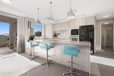 Photo of property in 152 Landmark Terrace, Orewa, 0931