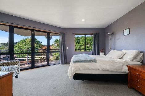 Photo of property in 81 Mt Lebanon Crescent, The Gardens, Auckland, 2105