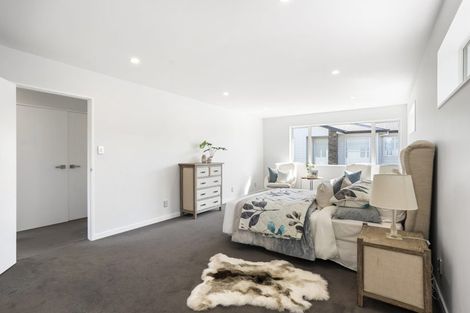 Photo of property in 517 East Coast Road, Murrays Bay, Auckland, 0630