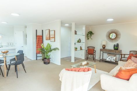 Photo of property in 1/16 Fieldstone Court, Northpark, Auckland, 2013
