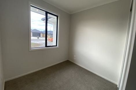 Photo of property in 14 Feltham Street, Hunterville, 4730