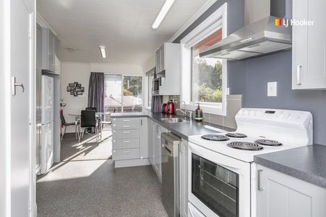 Photo of property in 9 Colquhoun Street, Glenross, Dunedin, 9011