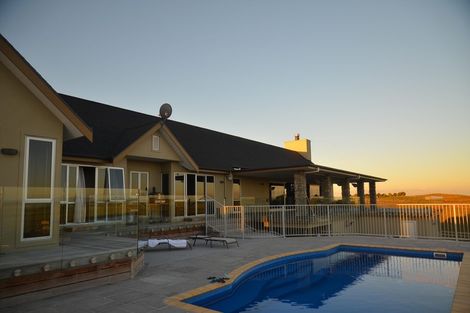 Photo of property in 759 Tuhikaramea Road, Ngahinapouri, Hamilton, 3290