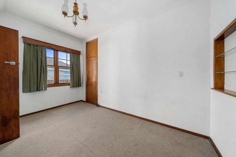 Photo of property in 301 Waiwhetu Road, Fairfield, Lower Hutt, 5011