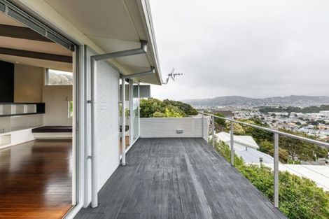 Photo of property in 124 Townsend Road, Miramar, Wellington, 6022