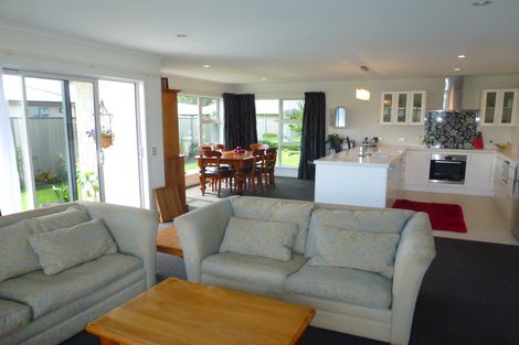 Photo of property in 8 Quail Close, Alexandra, 9320