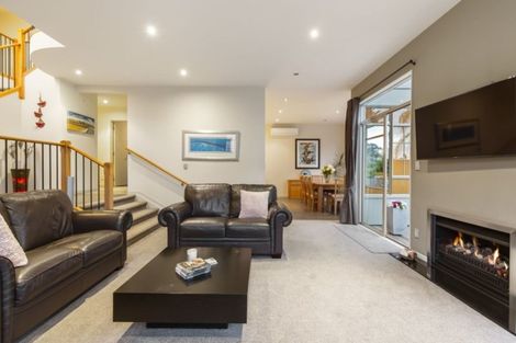 Photo of property in 68 Saddleback Rise, Murrays Bay, Auckland, 0630