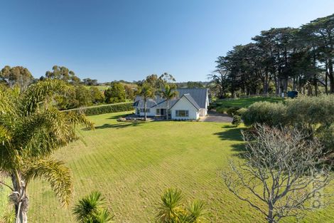 Photo of property in 221 Amreins Road, Taupaki, Henderson, 0782