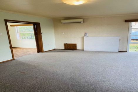 Photo of property in 90 Whatawhata Road, Dinsdale, Hamilton, 3204